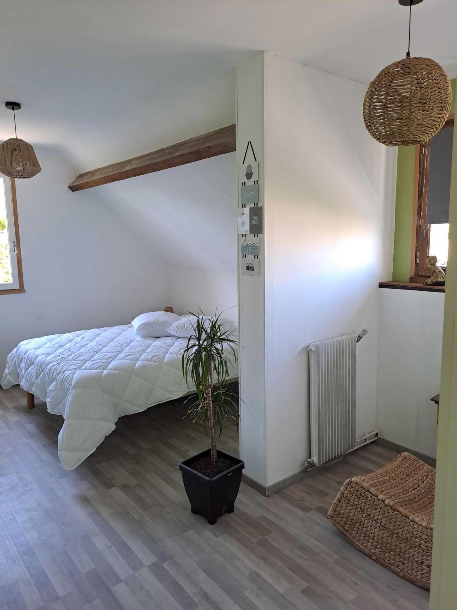 La Jufe Hotell Cormeilles  Exteriör bild